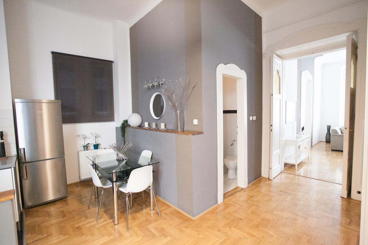 Royal Center Apartment Boedapest Buitenkant foto