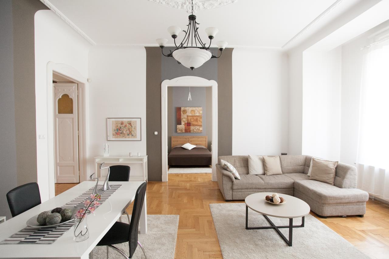 Royal Center Apartment Boedapest Buitenkant foto