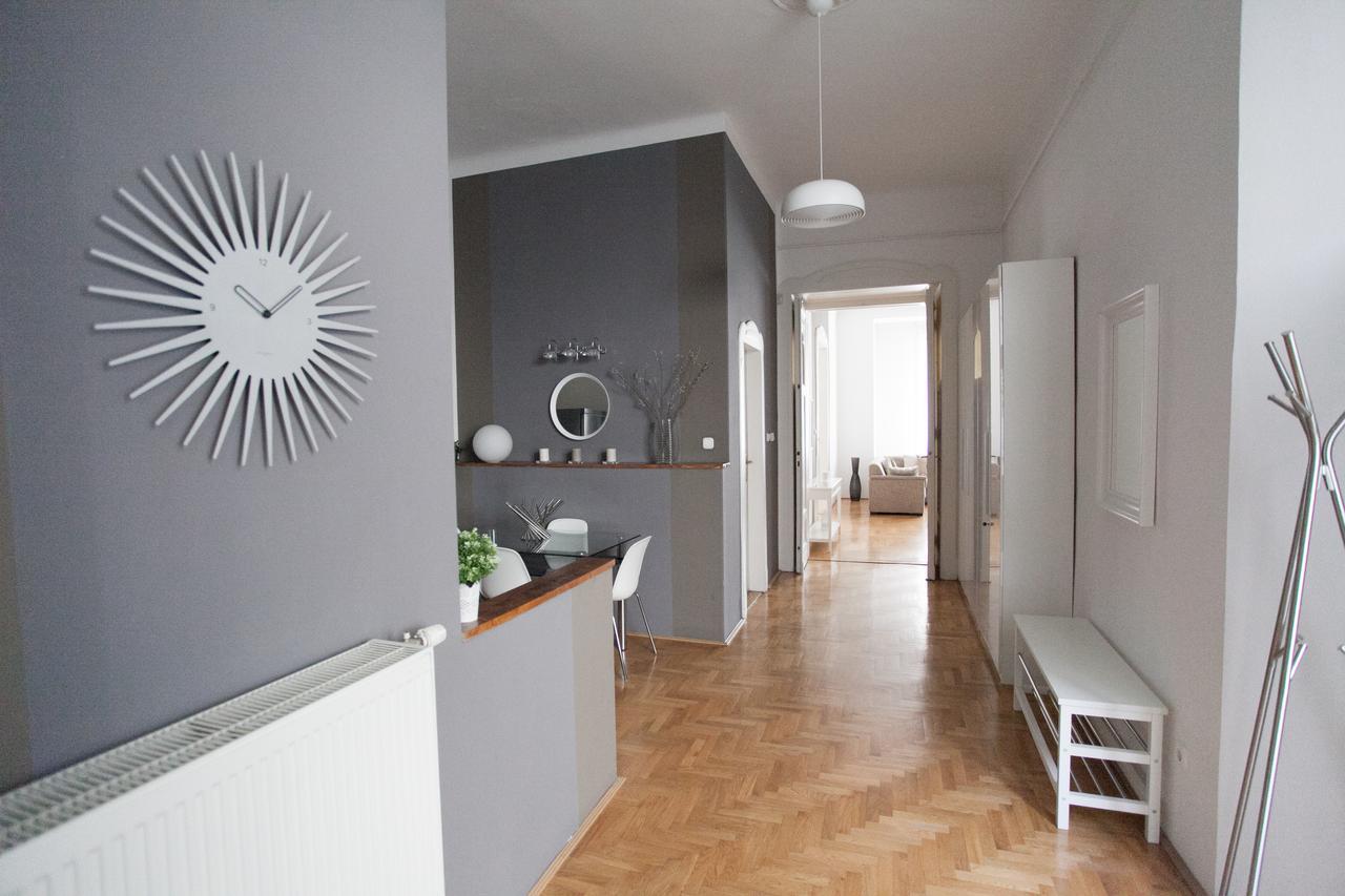 Royal Center Apartment Boedapest Buitenkant foto
