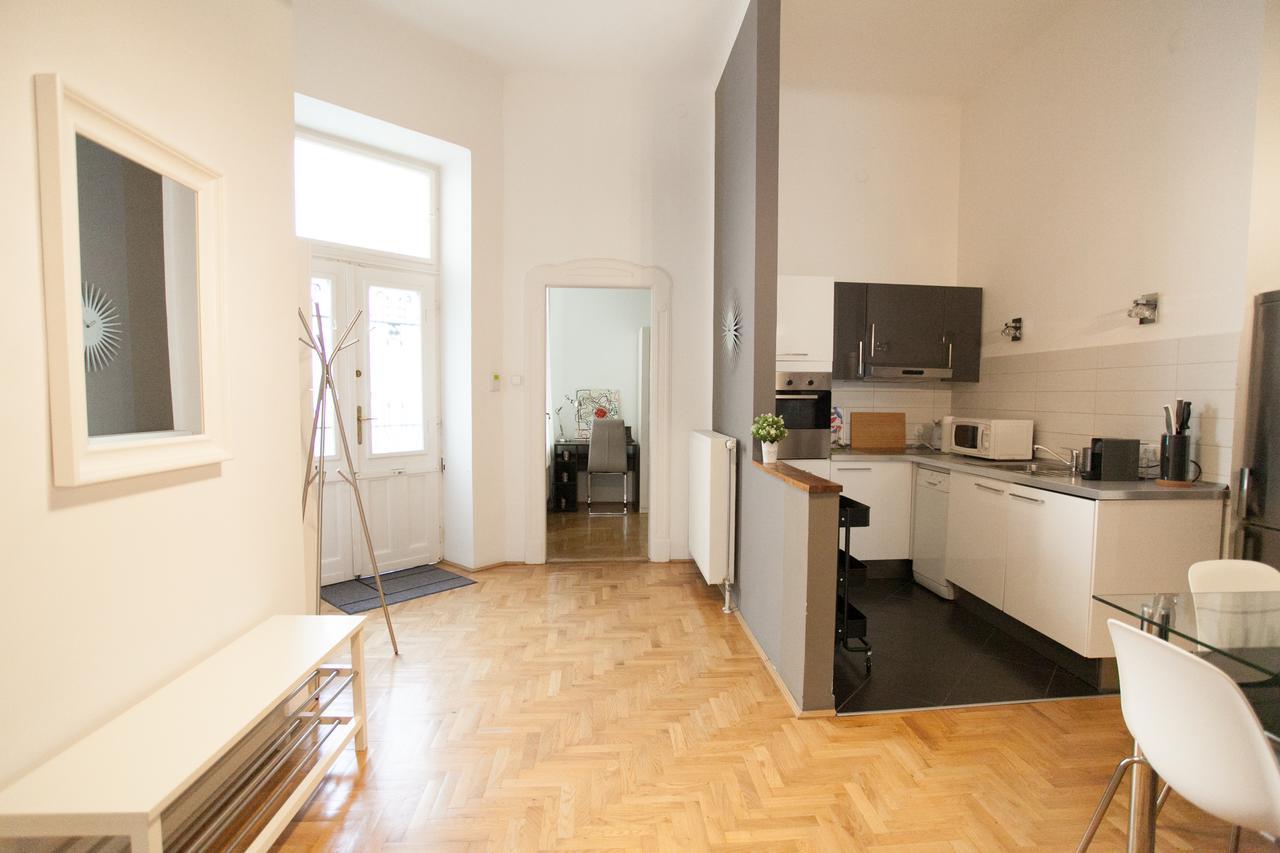 Royal Center Apartment Boedapest Buitenkant foto