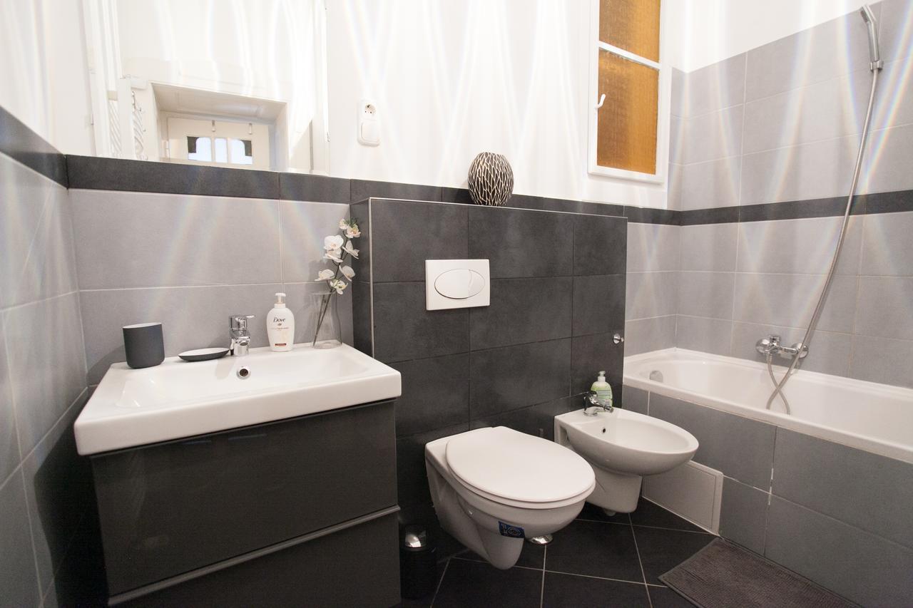 Royal Center Apartment Boedapest Buitenkant foto